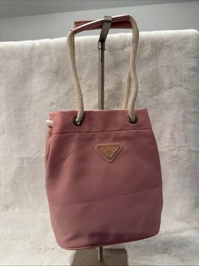 Source Unknown Pink Drawstring Bucket Bag with Rope Straps